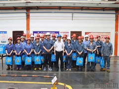 市总工会赴2023年奥门原料免费资料生产一线开展“夏送清凉”活动